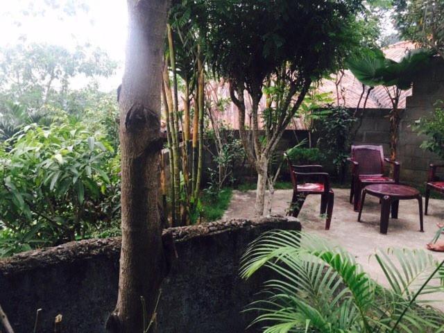 J Hostel Kandy Esterno foto